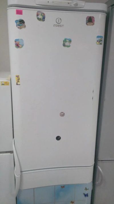 Лот: 6165598. Фото: 1. Холодильник Indesit C1386.016... Холодильники, морозильные камеры