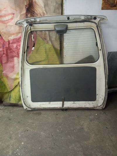 Лот: 25899297. Фото: 1. Дверь багажника низкая крыша NOAH... Кузов