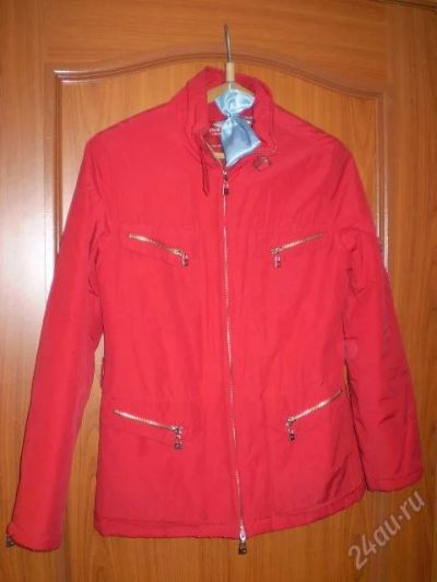 Лот: 36792. Фото: 1. куртка красная! 44р + пояс!. Красноярск