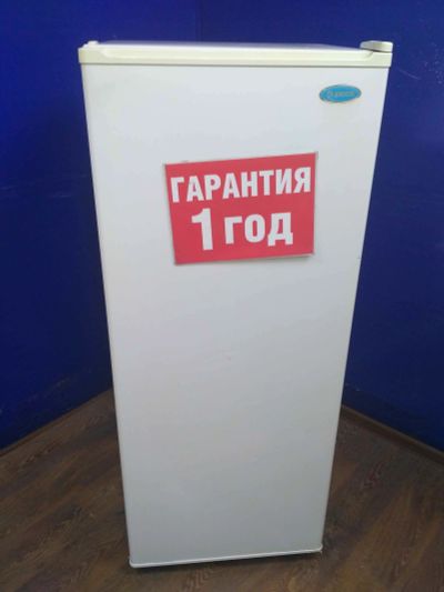 Лот: 14300135. Фото: 1. Холодильник (эконом) бирюса б-6... Холодильники, морозильные камеры