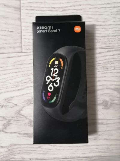 Лот: 21772033. Фото: 1. Фитнес браслет Xiaomi smart band... Смарт-часы, фитнес-браслеты, аксессуары