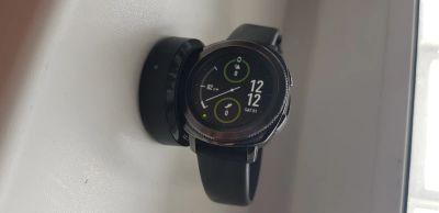 Лот: 17554043. Фото: 1. Samsung Gear Sport отличный твой... Смарт-часы, фитнес-браслеты, аксессуары