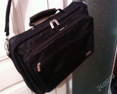 Лот: 638660. Фото: 1. Отличная сумка для ноутбука на... Ноутбуки