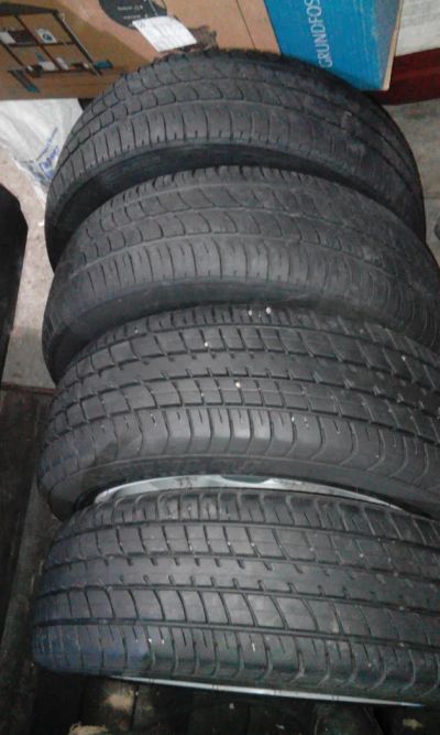 Лот: 11440306. Фото: 1. Шины r15 покупатель исчез... Шины