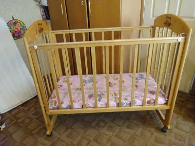 Лот: 5652364. Фото: 1. Детская кроватка. Детские кровати и кроватки