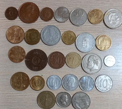 Лот: 20287882. Фото: 1. Большой набор иностранных монет... Наборы монет
