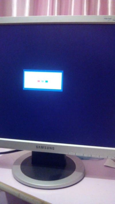 Лот: 6397972. Фото: 1. Монитор ЖК Samsung 710 N. ЖК-мониторы