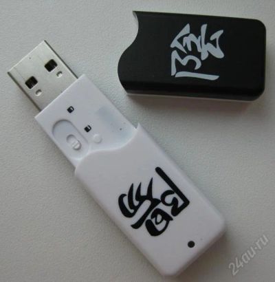 Лот: 1060742. Фото: 1. Флэшка - 16GB. USB-флеш карты