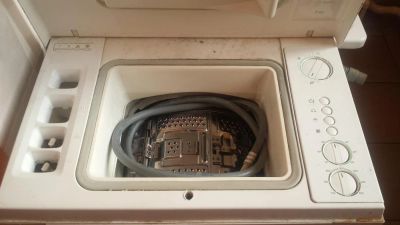 Лот: 7109182. Фото: 1. Стирала Ardo читайте описание!. Стиральные машины