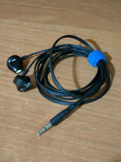 Лот: 18603359. Фото: 1. Наушники Philips taue100 (вкладыши... Наушники, гарнитуры