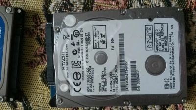 Лот: 9827358. Фото: 1. HDD жёсткий диск hitahci 320 GB... Жёсткие диски (HDD)