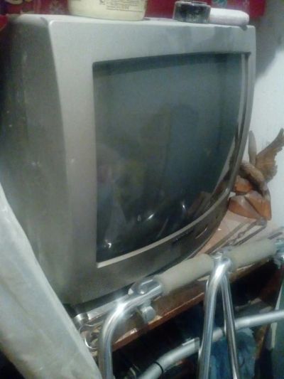 Лот: 8594123. Фото: 1. телевизор полурабочий. Телевизоры