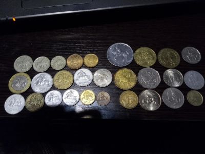 Лот: 11542451. Фото: 1. Набор из 26 монет разных стран... Наборы монет
