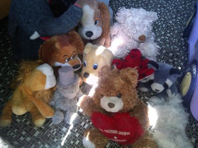 Лот: 5805711. Фото: 1. Два пакета мягких игрушек. Мягкие