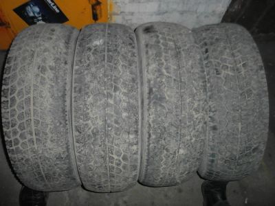 Лот: 3954099. Фото: 1. Шины Yokohama липучка зима 215... Шины