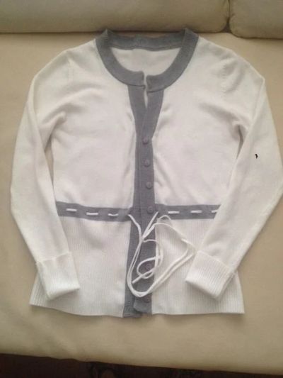 Лот: 6305991. Фото: 1. Кардиган белый 42 р. Свитеры, толстовки, худи