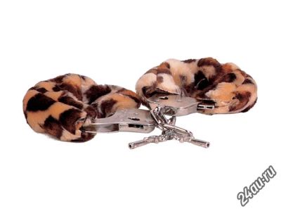 Лот: 5332675. Фото: 1. Металлические наручники, обшитые... Игрушки