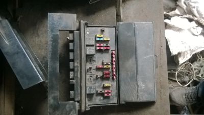 Лот: 4144089. Фото: 1. Монтажный ( блок ) предохранителей... Электрооборудование