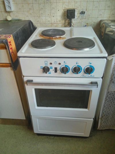 Лот: 7701915. Фото: 1. Продам неисправная плита Лысьева... Плиты, духовые шкафы, варочные поверхности