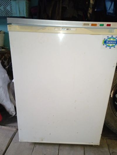 Лот: 19567929. Фото: 1. Морозилка Бирюса. Холодильники, морозильные камеры