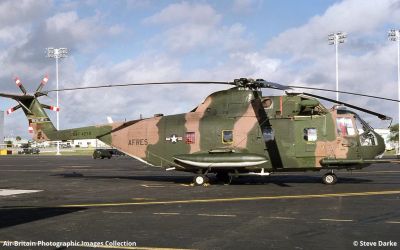Лот: 20006369. Фото: 1. Сборная модель вертолёта "HH-3E... Игрушки