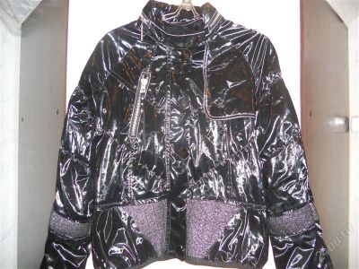 Лот: 2323553. Фото: 1. Красивая куртка. Верхняя одежда