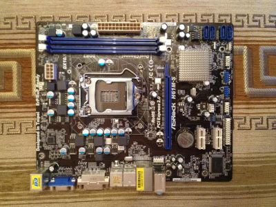 Лот: 4935203. Фото: 1. ASRock H61M-S. Материнские платы