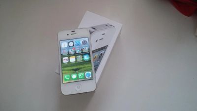 Лот: 3553359. Фото: 1. iPhone 4S 32Gb white. Смартфоны