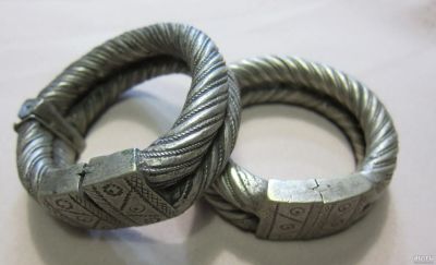 Лот: 17423512. Фото: 1. Старинные эфиопские парные браслеты... Браслеты