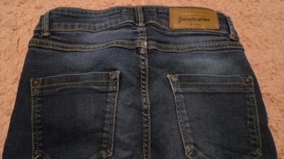 Лот: 19080147. Фото: 1. Джинсы Stradivarius на худую девочку. Брюки, шорты, джинсы