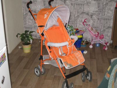 Лот: 3981739. Фото: 1. Коляска-трость Geoby. Коляски