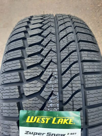 Лот: 25882579. Фото: 1. 245/40 R19 WestLake ZuperSnow... Шины