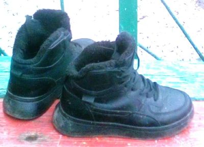 Лот: 21761350. Фото: 1. Кросовки черные 38 размер ботинки... Кеды, кроссовки, слипоны