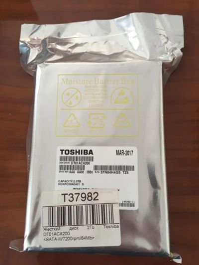 Лот: 10934518. Фото: 1. Жесткий диск Toshiba 2TB DT01ACA200... Жёсткие диски (HDD)