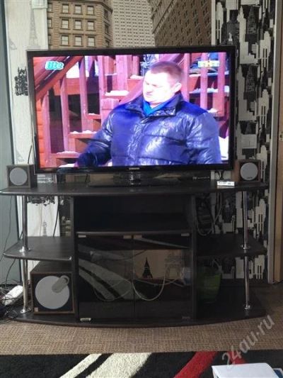 Лот: 2559318. Фото: 1. тумба для телевизора. Стойки и тумбы для аппаратуры
