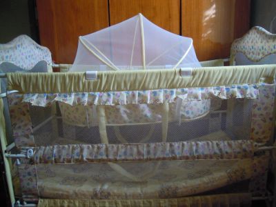 Лот: 4367112. Фото: 1. кроватка детская, матрас в подарок. Детские кровати и кроватки