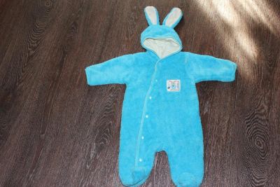 Лот: 5193320. Фото: 1. Комбинезон Зайчик ТРИЯ, тёплая... Костюмы, пиджаки, комбинезоны