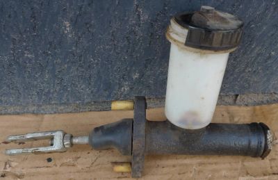 Лот: 4404034. Фото: 1. Главный цилиндр сцепления, подойдет... Тормозная система