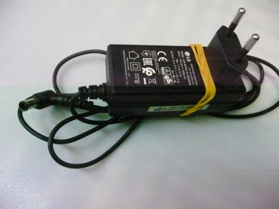 Лот: 25896027. Фото: 1. ADS-40FSG-19 19V/1.7A для мониторов... Зарядные устройства, блоки питания для бытовой техники