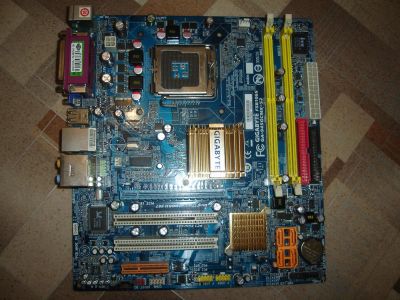 Лот: 3782730. Фото: 1. Материнская плата Gigabyte GA-945GCMX-S2... Материнские платы