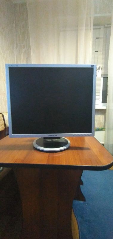 Лот: 17497019. Фото: 1. Монитор Samsung 19 дюймов. ЖК-мониторы