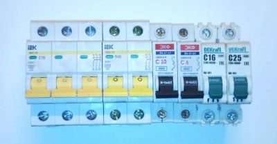 Лот: 25899689. Фото: 1. Автоматический выключатель одним... Автоматы, пакетники, предохранители