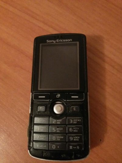 Лот: 8317123. Фото: 1. Телефон Сони Эриксон не включается. Кнопочные мобильные телефоны
