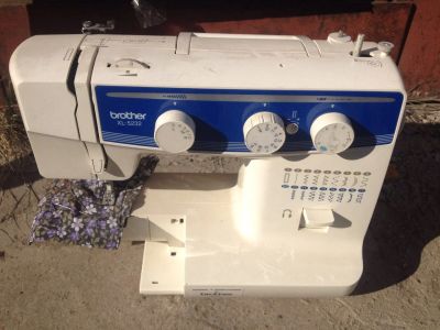 Лот: 4597269. Фото: 1. Швейная машина. Швейная, вязальная