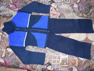 Лот: 1641349. Фото: 1. Костюм теплый вязаный. Костюмы, пиджаки, комбинезоны