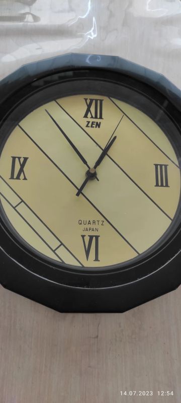Лот: 20600734. Фото: 1. Часы настенные японские «Кварц... Часы настенные, настольные