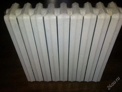 Лот: 1868611. Фото: 1. Радиаторы чугунные 3 шт, 11, 9... Радиаторы отопления, полотенцесушители