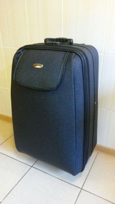 Лот: 5195264. Фото: 1. Чемодан. Чемоданы и сумки дорожные