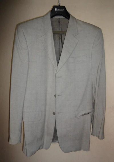 Лот: 15266168. Фото: 1. Костюм брендовый. Обмен. Костюмы классические, деловые