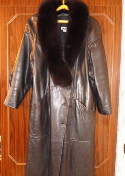 Лот: 11515329. Фото: 1. Женское кожаное пальто. Верхняя одежда